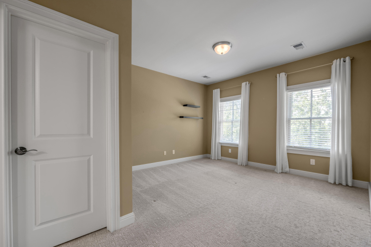 Listing Image 56