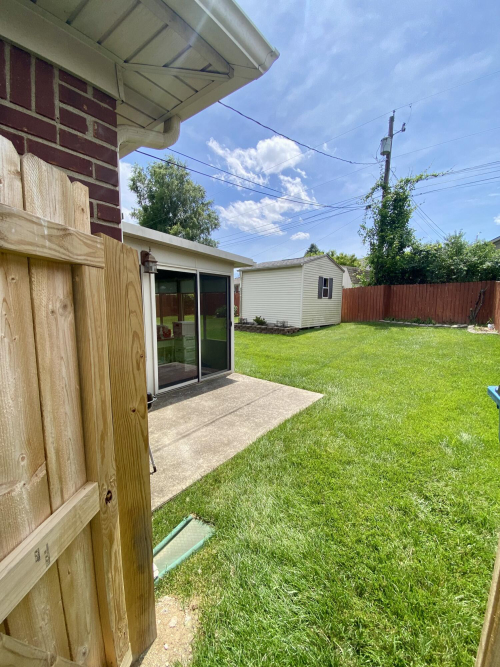 Listing Image 11