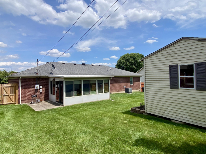 Listing Image 16