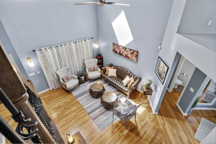 Listing Image 9
