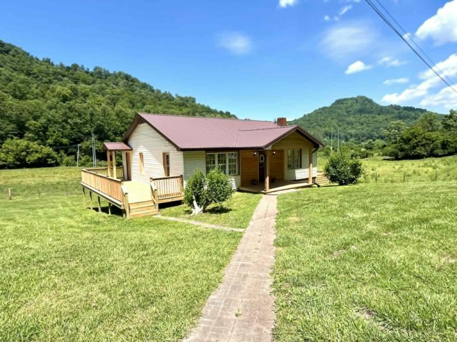 Listing Image 4