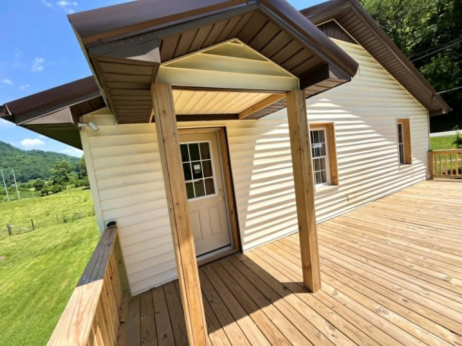 Listing Image 10