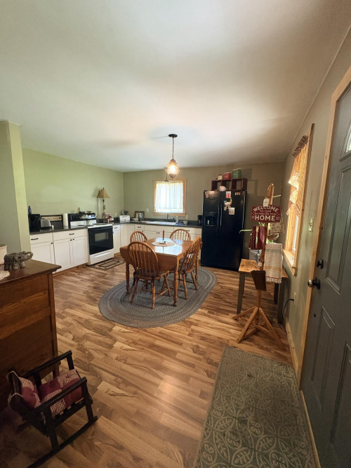 Listing Image 21