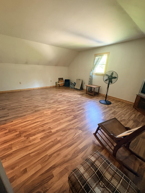 Listing Image 54