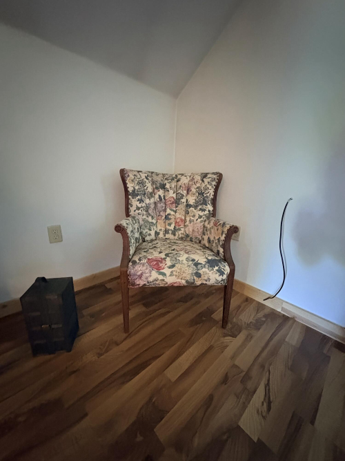 Listing Image 64