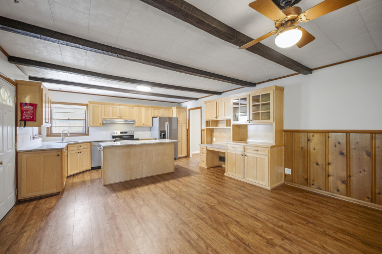 Listing Image 13