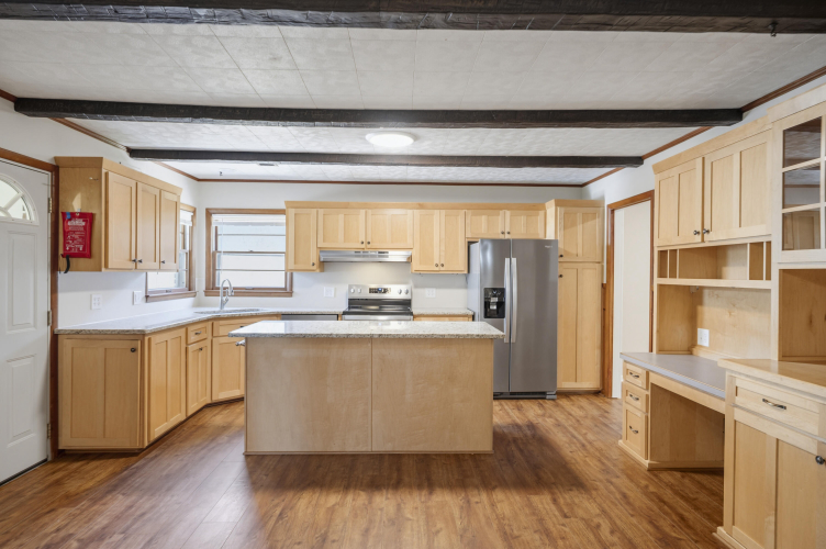 Listing Image 14