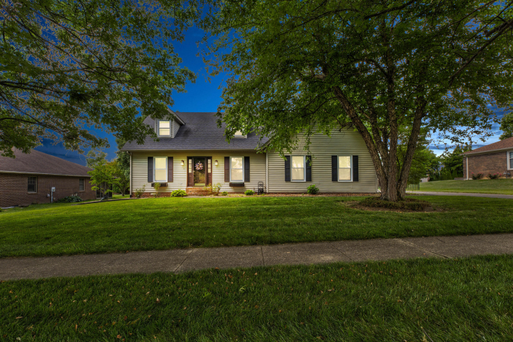 Listing Image 4