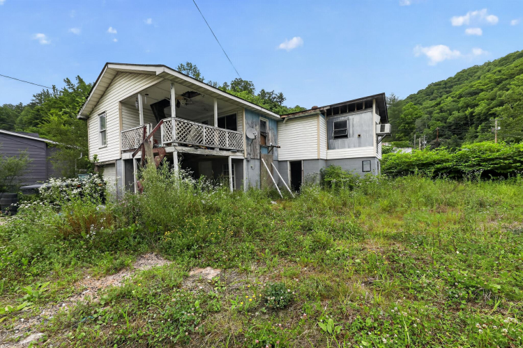 Listing Image 8