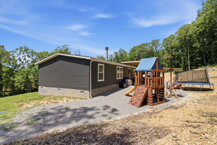 Listing Image 42