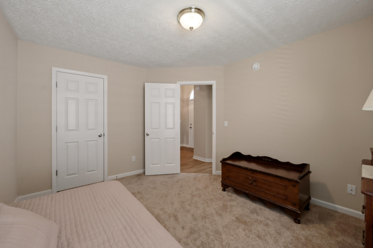 Listing Image 24