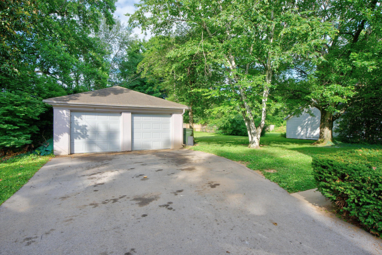 Listing Image 27