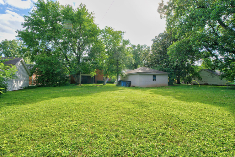Listing Image 30