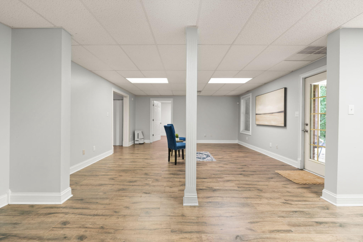 Listing Image 103