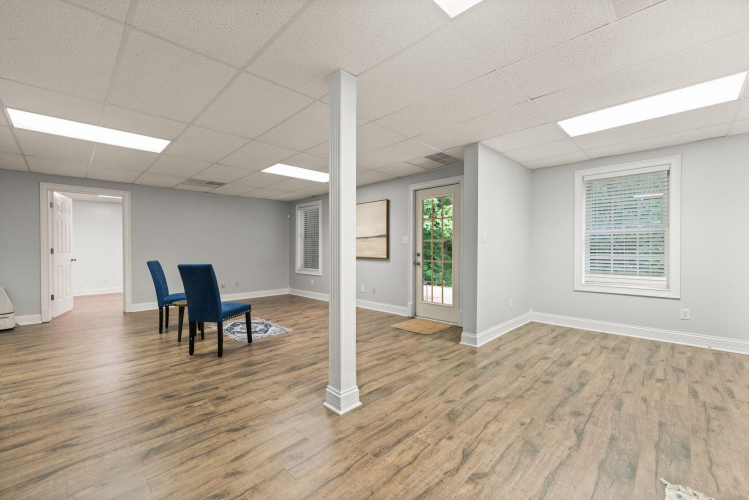 Listing Image 104
