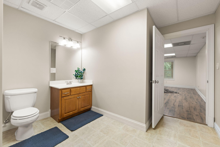 Listing Image 110