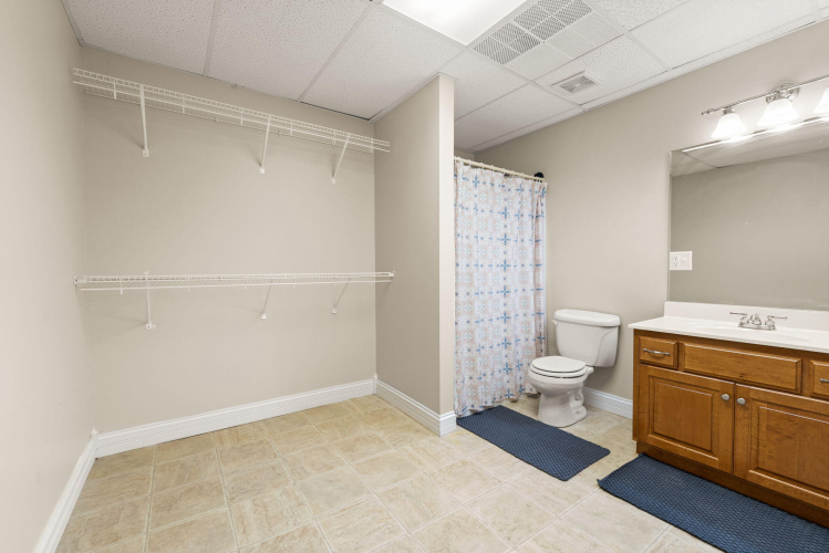 Listing Image 111