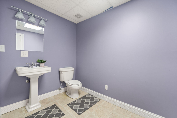 Listing Image 112