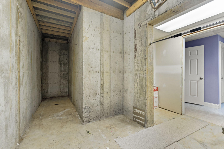 Listing Image 115