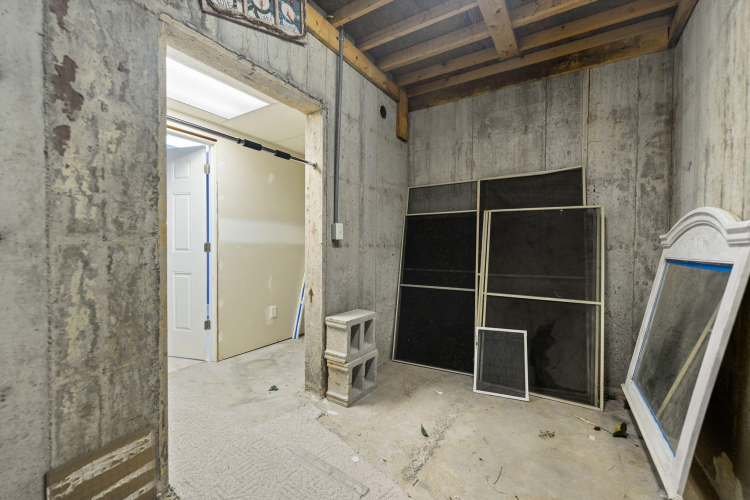 Listing Image 116
