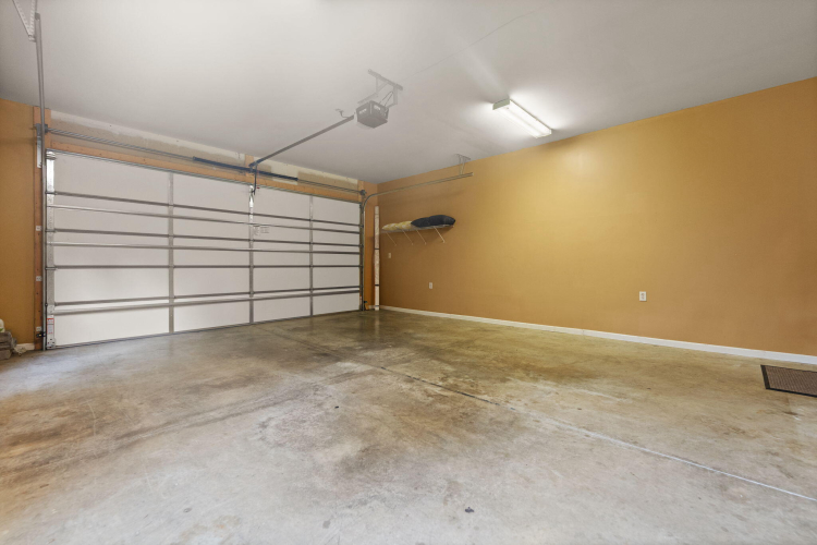 Listing Image 130
