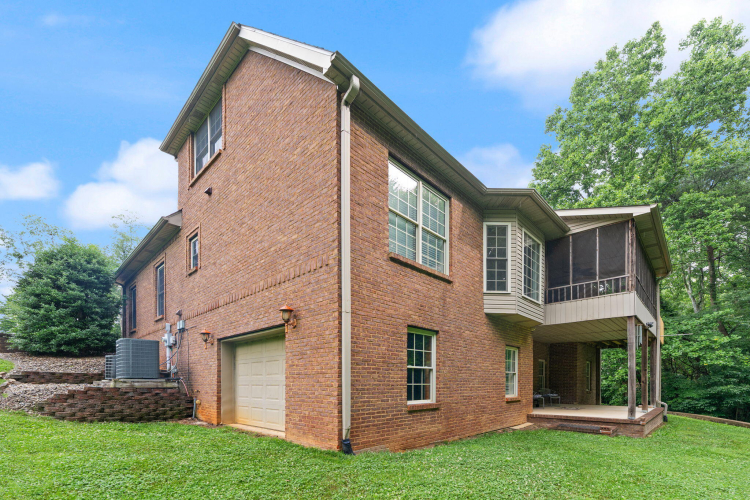 Listing Image 137