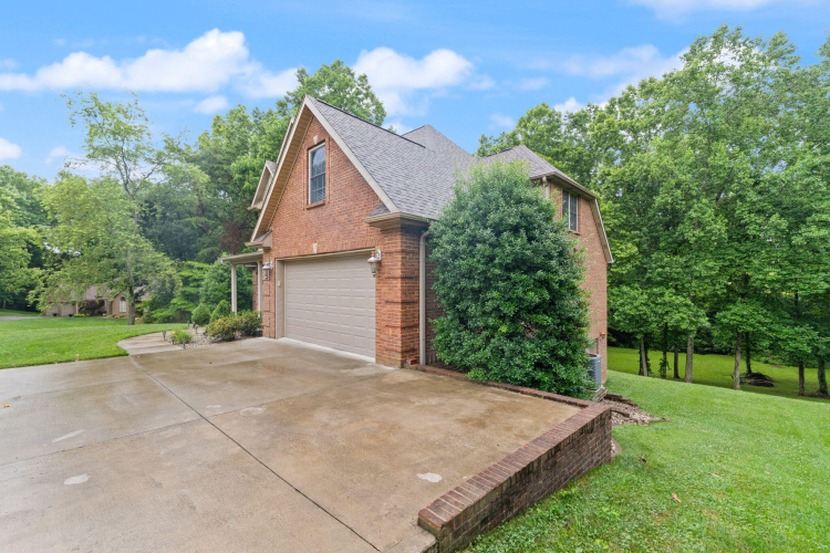 Listing Image 142