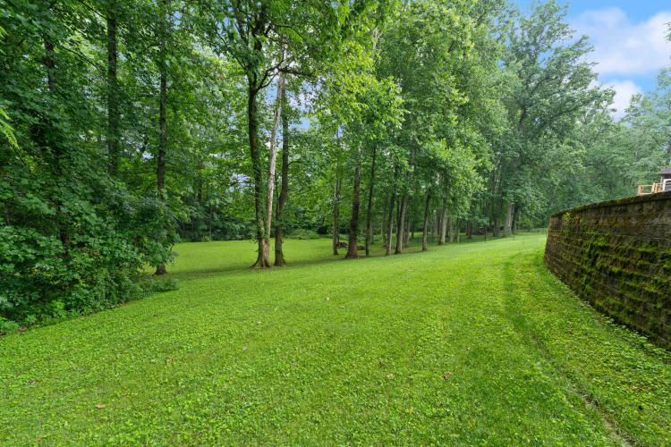 Listing Image 152