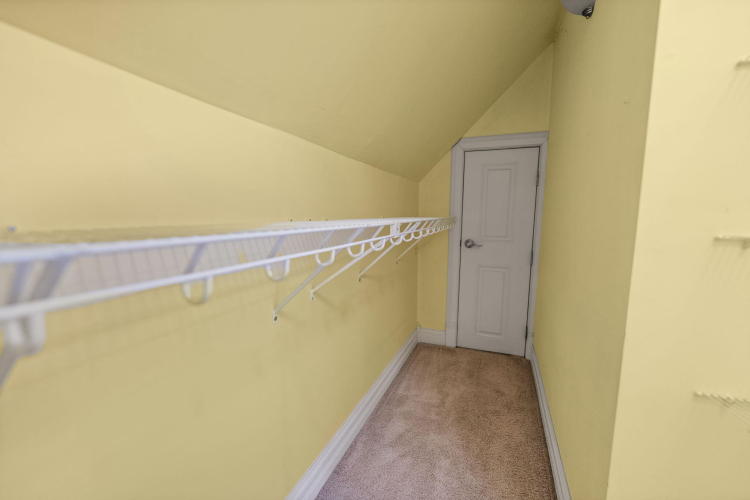 Listing Image 80