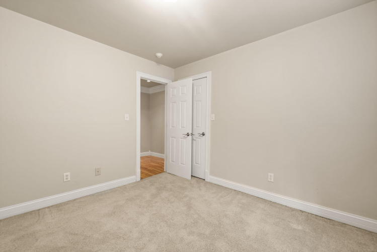 Listing Image 83