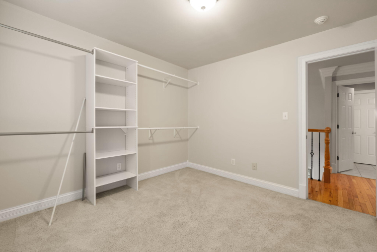Listing Image 84