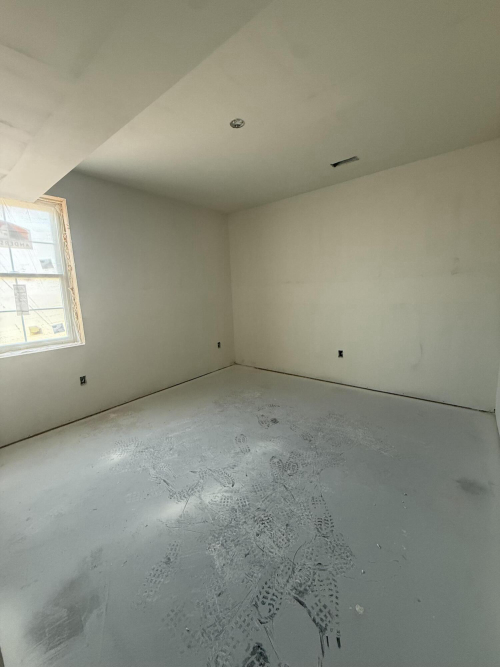 Listing Image 27
