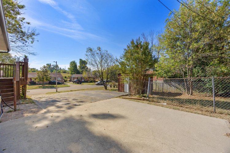 Listing Image 22
