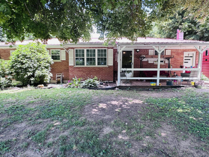 Listing Image 3
