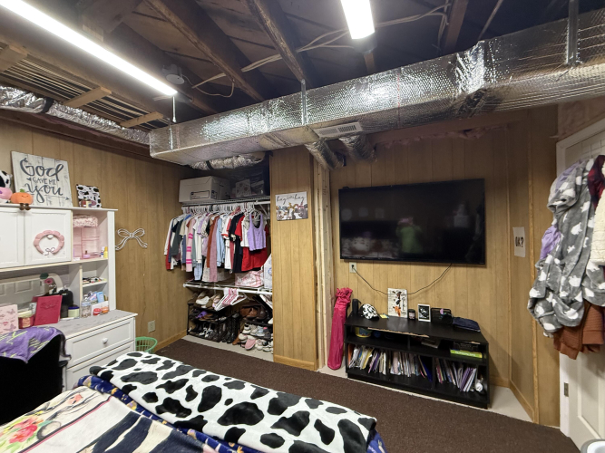 Listing Image 32