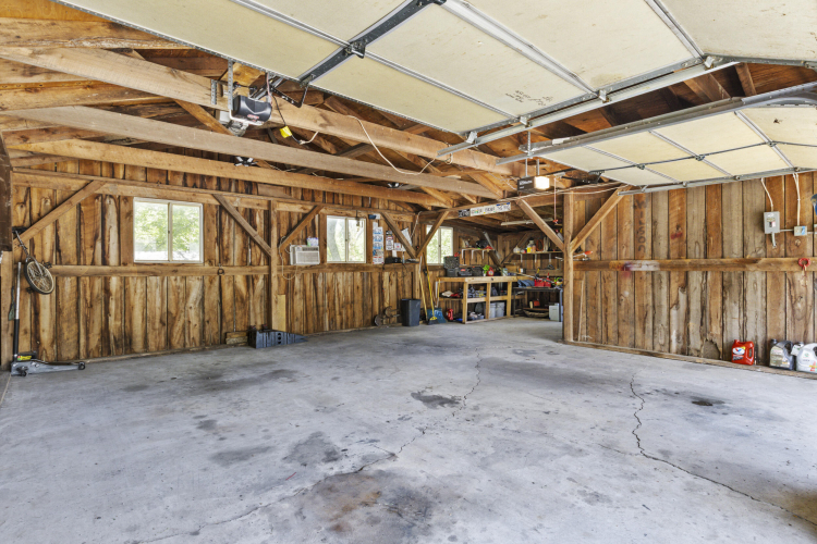 Listing Image 41