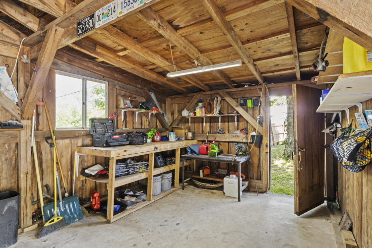 Listing Image 42