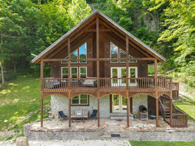 Listing Image 4