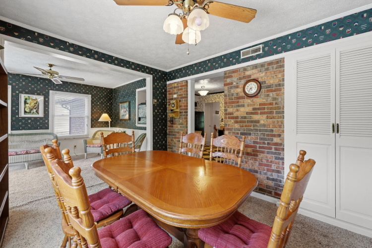 Listing Image 20