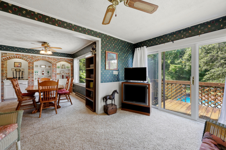 Listing Image 22