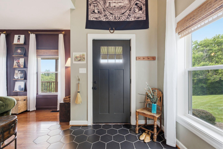 Listing Image 22