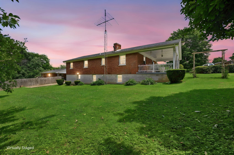 Listing Image 19