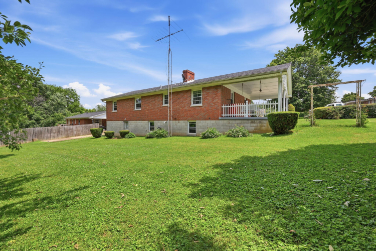 Listing Image 20