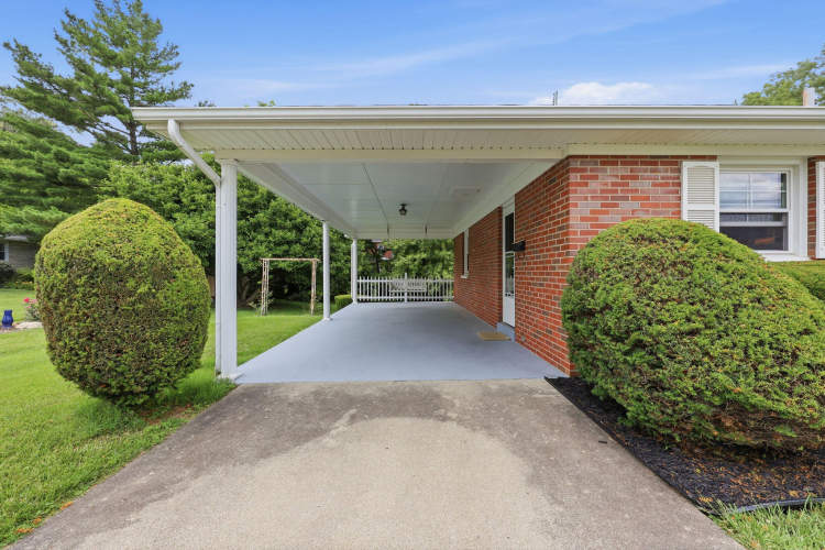 Listing Image 41