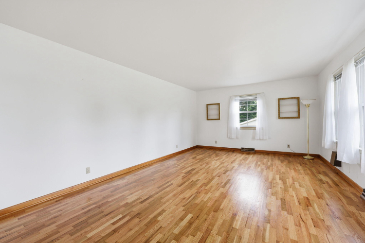Listing Image 53
