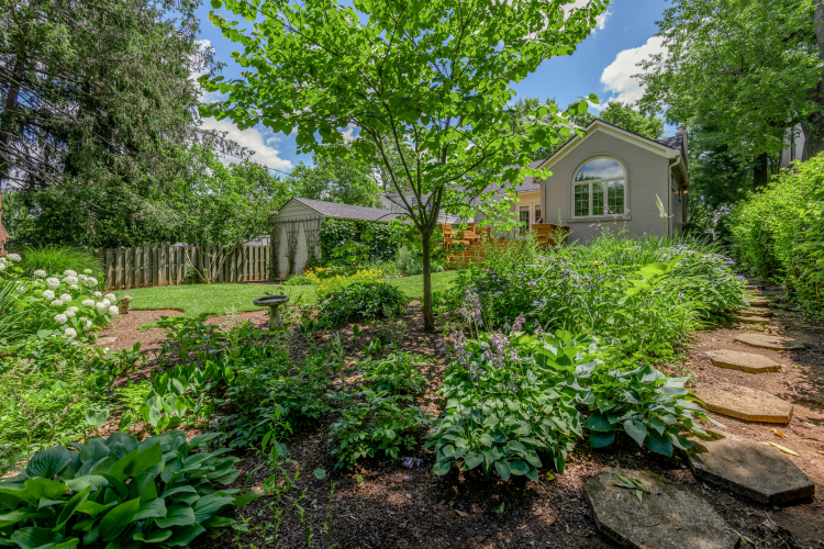 Listing Image 52