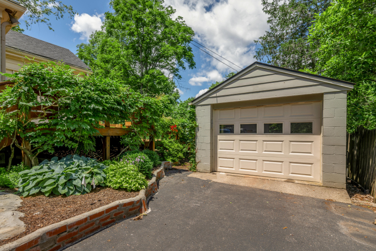 Listing Image 54