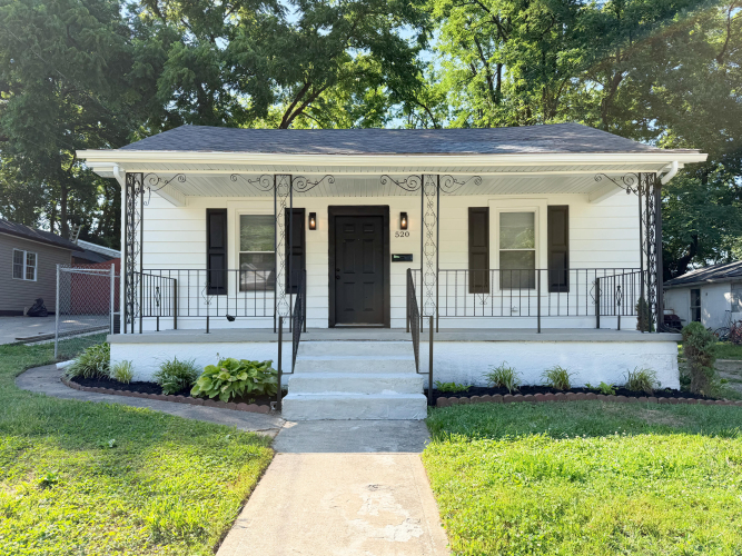 Listing Image 3