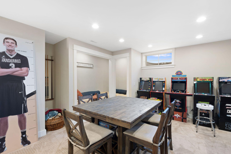 Listing Image 58