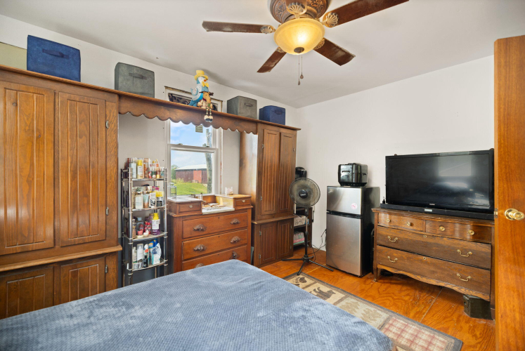 Listing Image 30